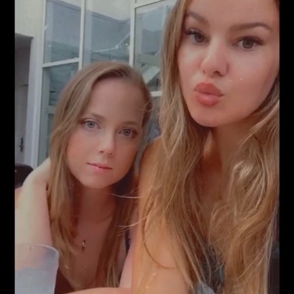 Meet your Posher, Katarina - Picture 1 of 1